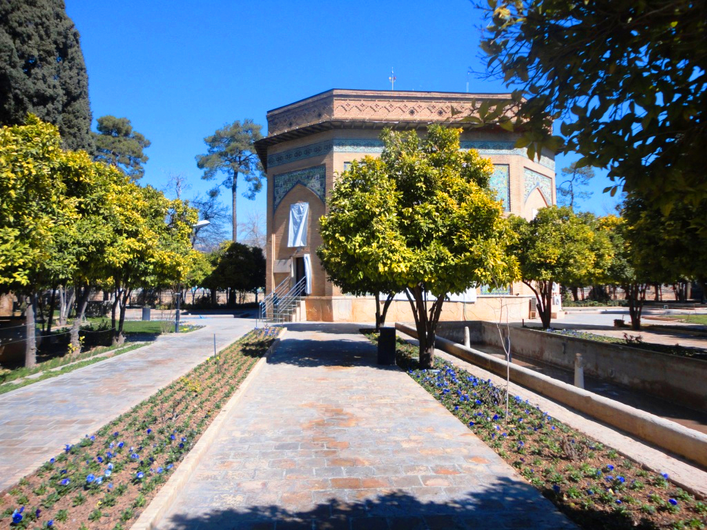عمارت کلاه فرنگی شیراز