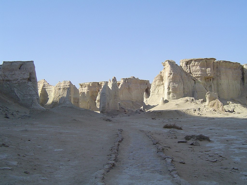 دره ستارگان قشم